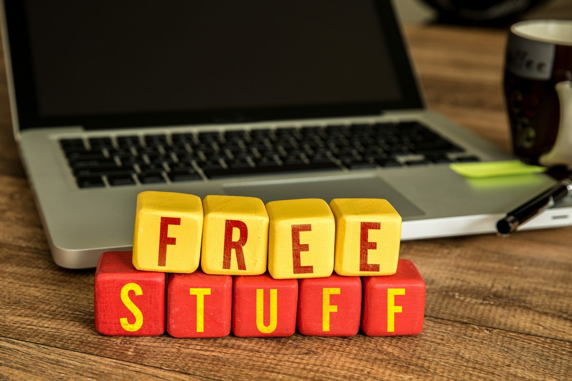 A Dozen Easy Ideas for Website Freebies | Free Offers